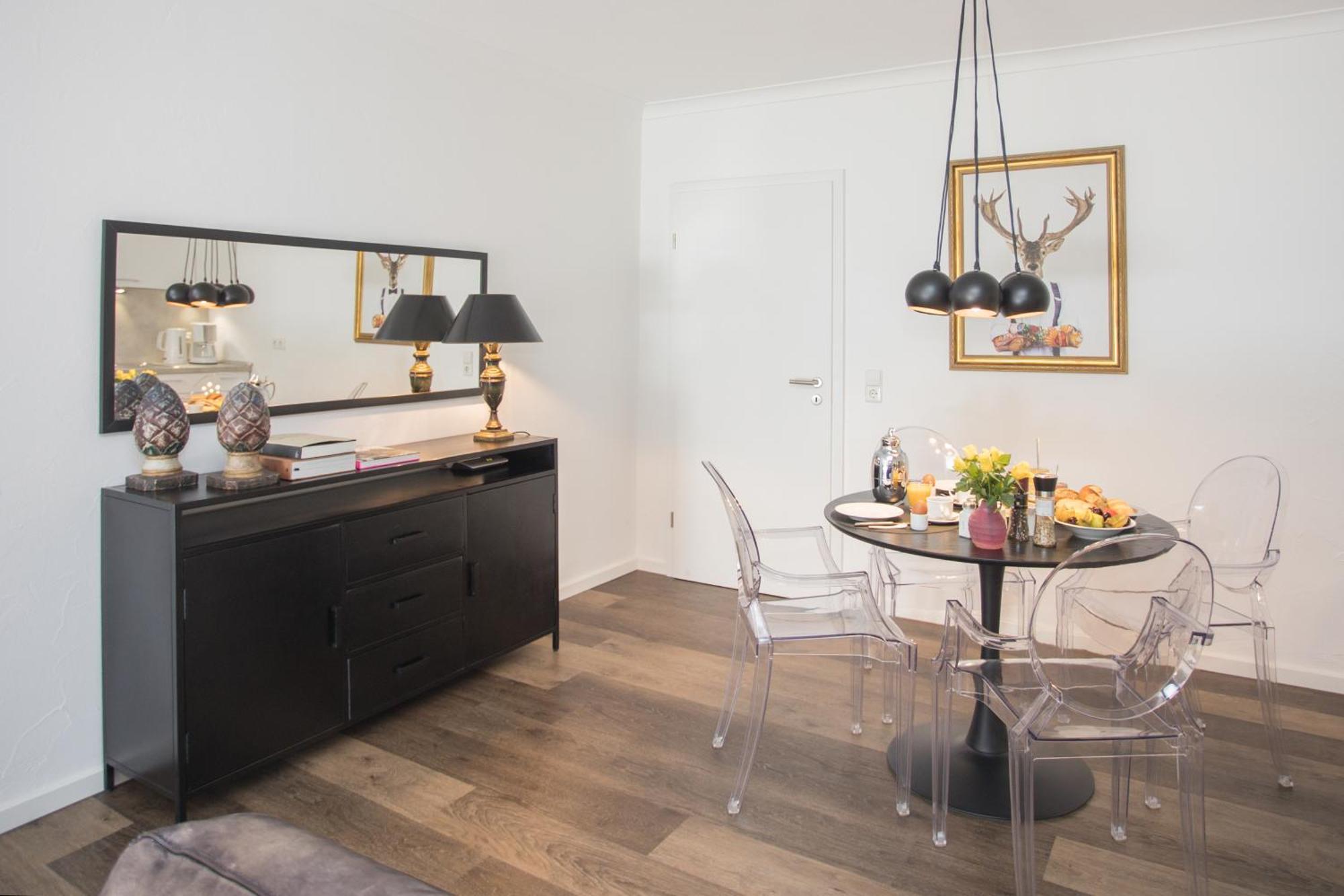 The Suite Winterberg Deluxe - Exklusive Ausstattung, Bestlage Zwischen Skikarussell Und Marktplatz, Eigener Garten, Ski- Und Fahrradraum, Ruhige Suedausrichtung, Wlan, Hundefreundlich ภายนอก รูปภาพ
